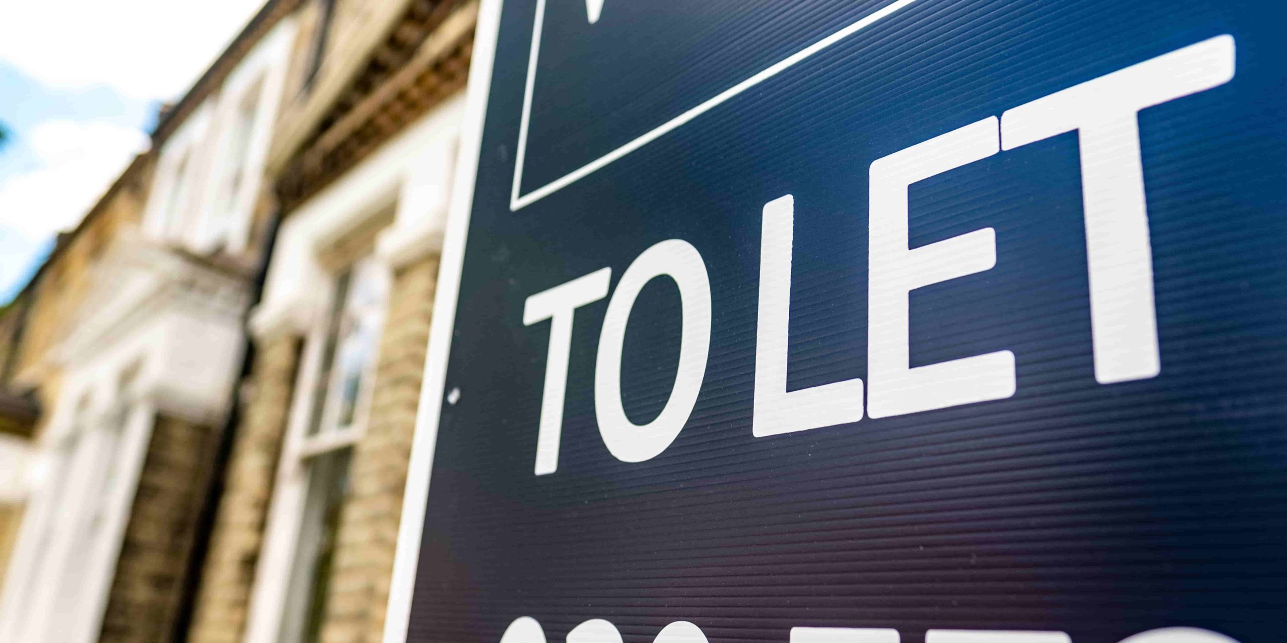 Letting agency 'to let' sign outside UK property