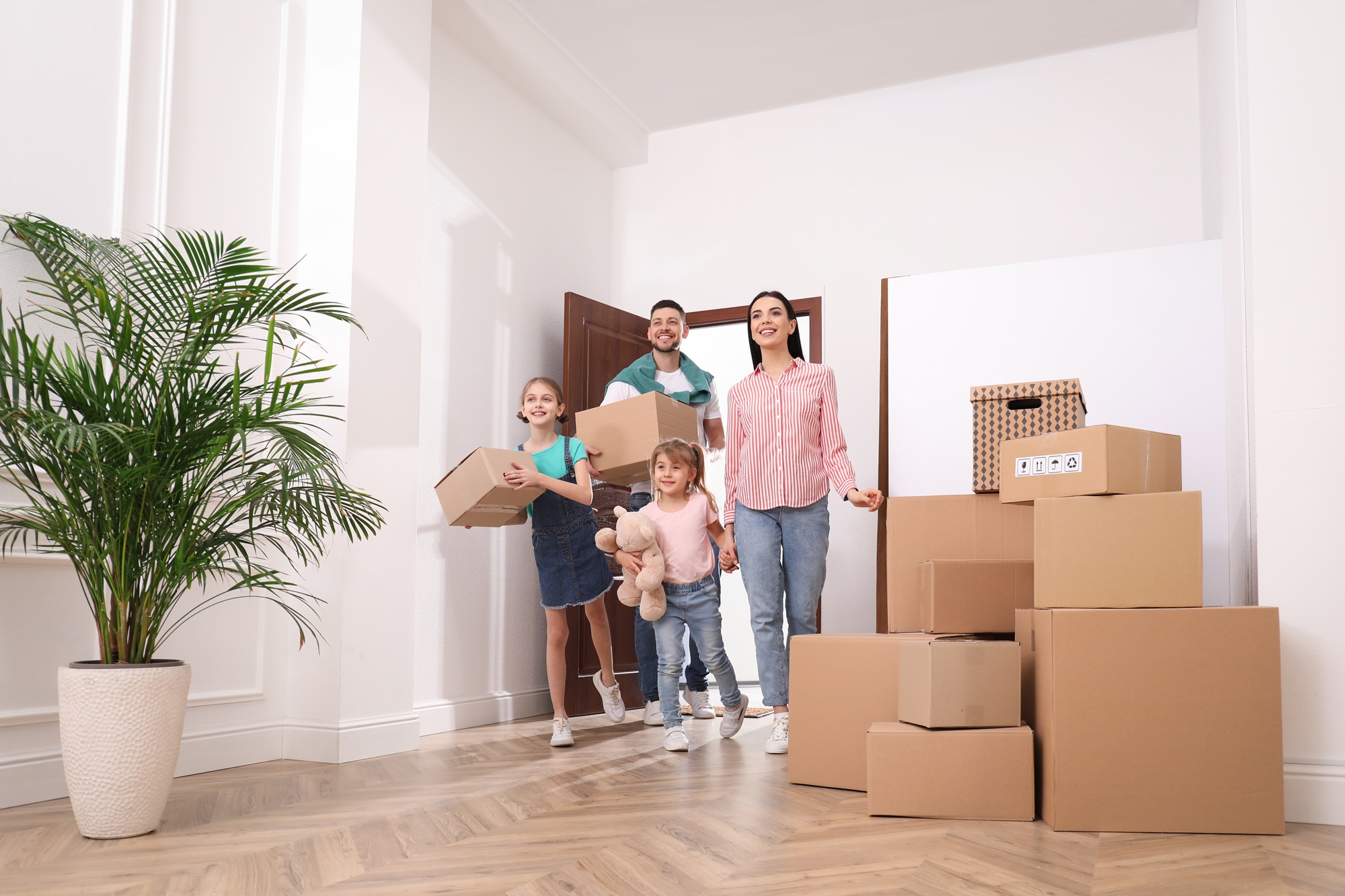 can-i-end-my-tenancy-early-happy-family-children-moving-into-new-home