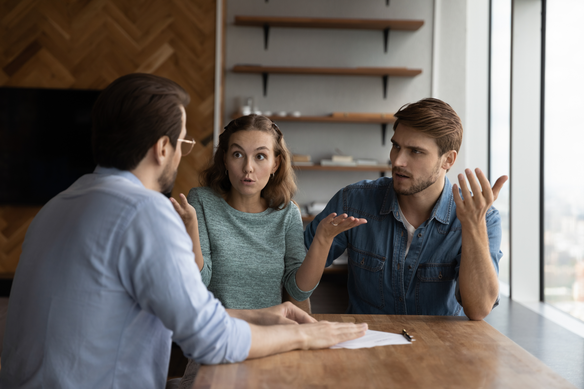 changing-estate-agents-unhappy-house-buying-couple